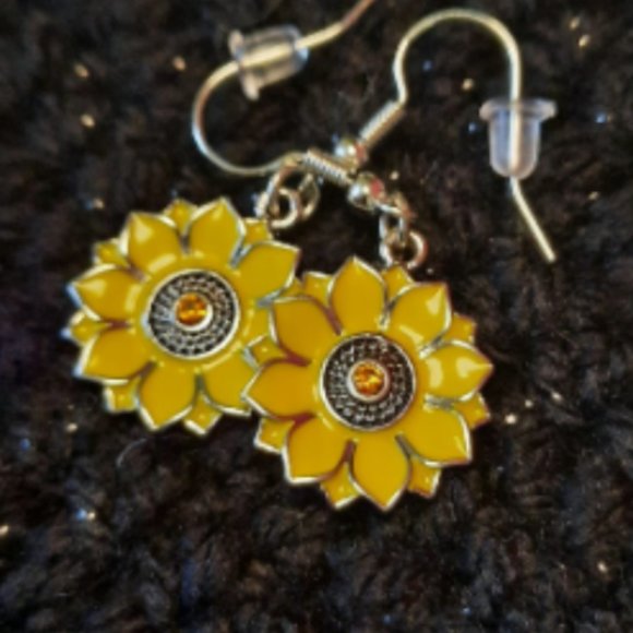 Yellow Flower Earrings - Picture 9 of 9